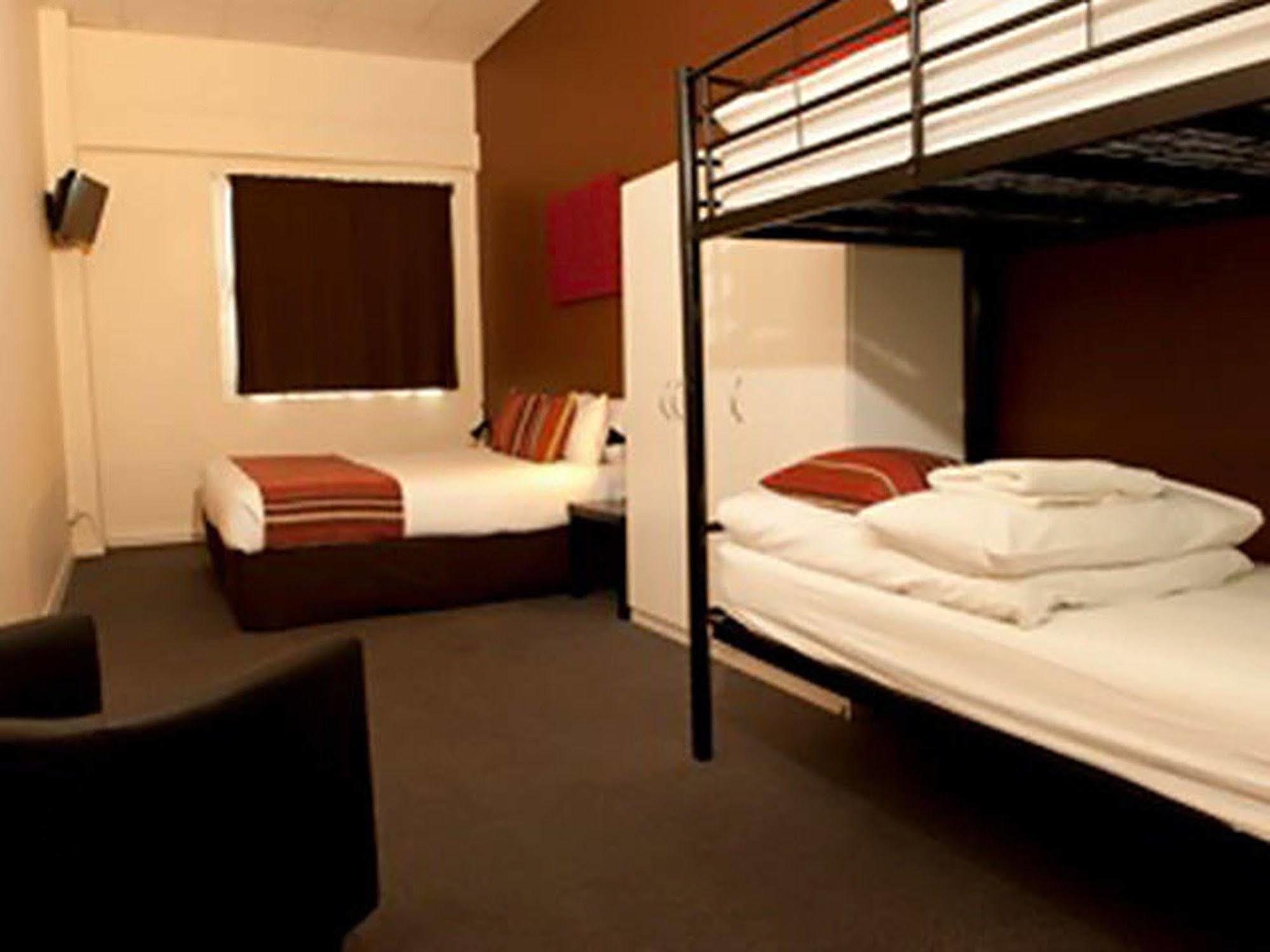 Urban Central Accommodation Melbourne Buitenkant foto